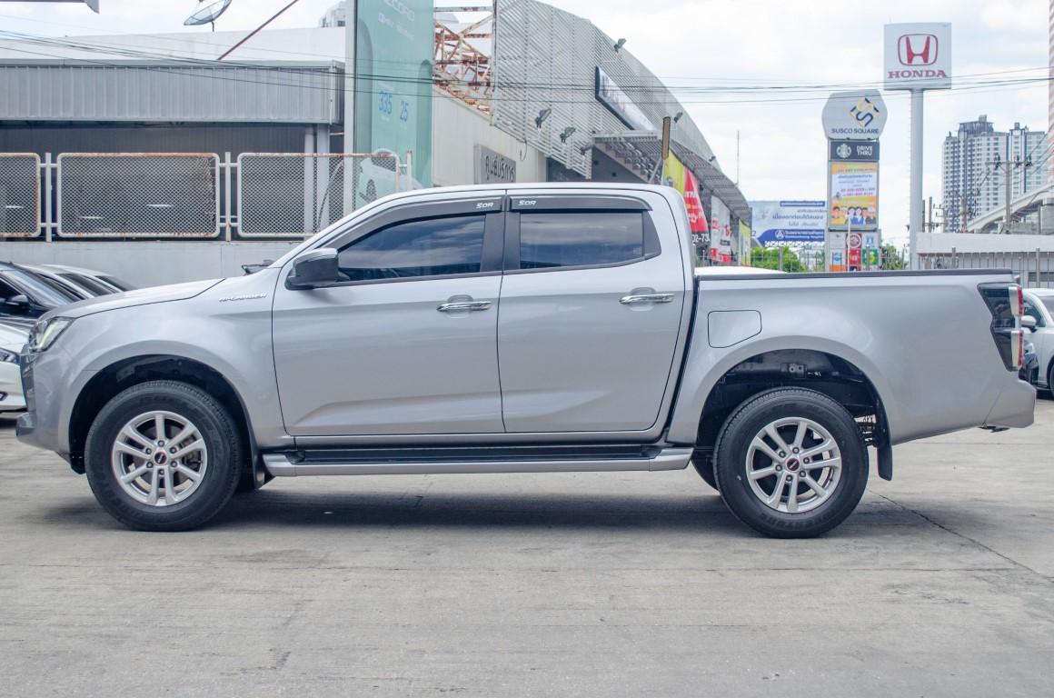 Isuzu Dmax Cab4 Hilander 1.9 L DA M/T 2020 *SK1899*